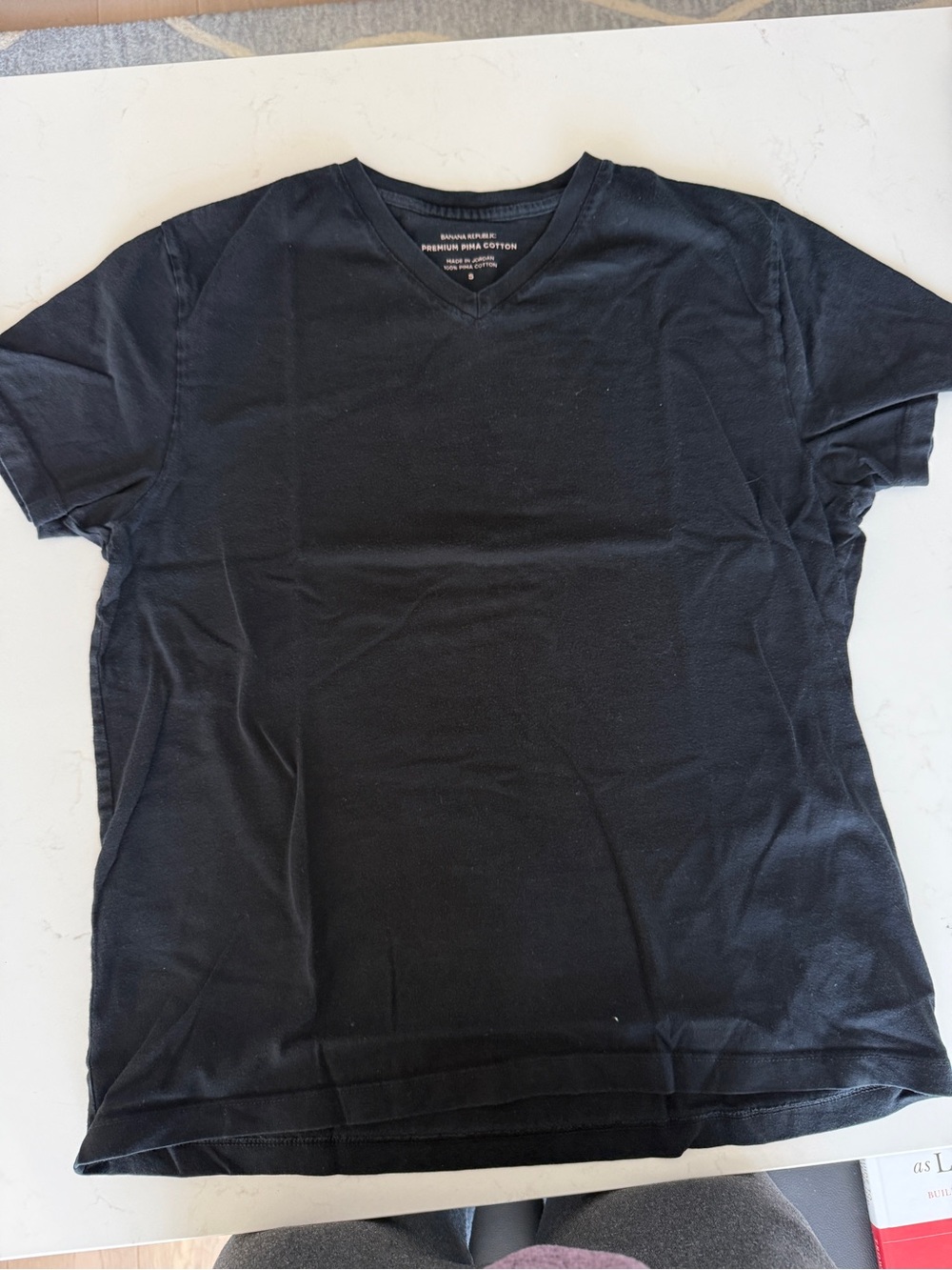 Banana Republic Men's Black V-Neck Tee